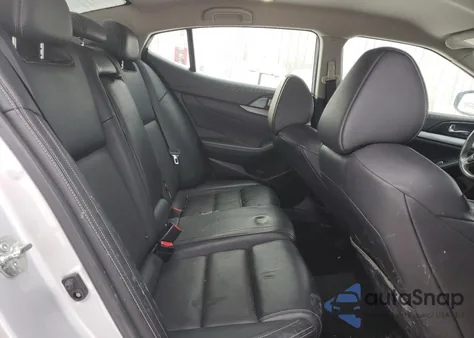 2017 Nissan Maxima 3.5S из США, поврежденный, VIN 1N4AA6AP4HC445776